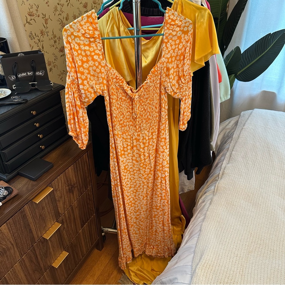 Faithfull the Brand orange floral midi dress sz 6